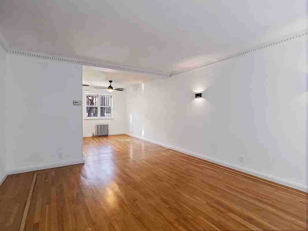 6286 Dry Harbor Rd - Photo 5 of 9