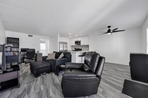 featured image of 12330 Osborne St