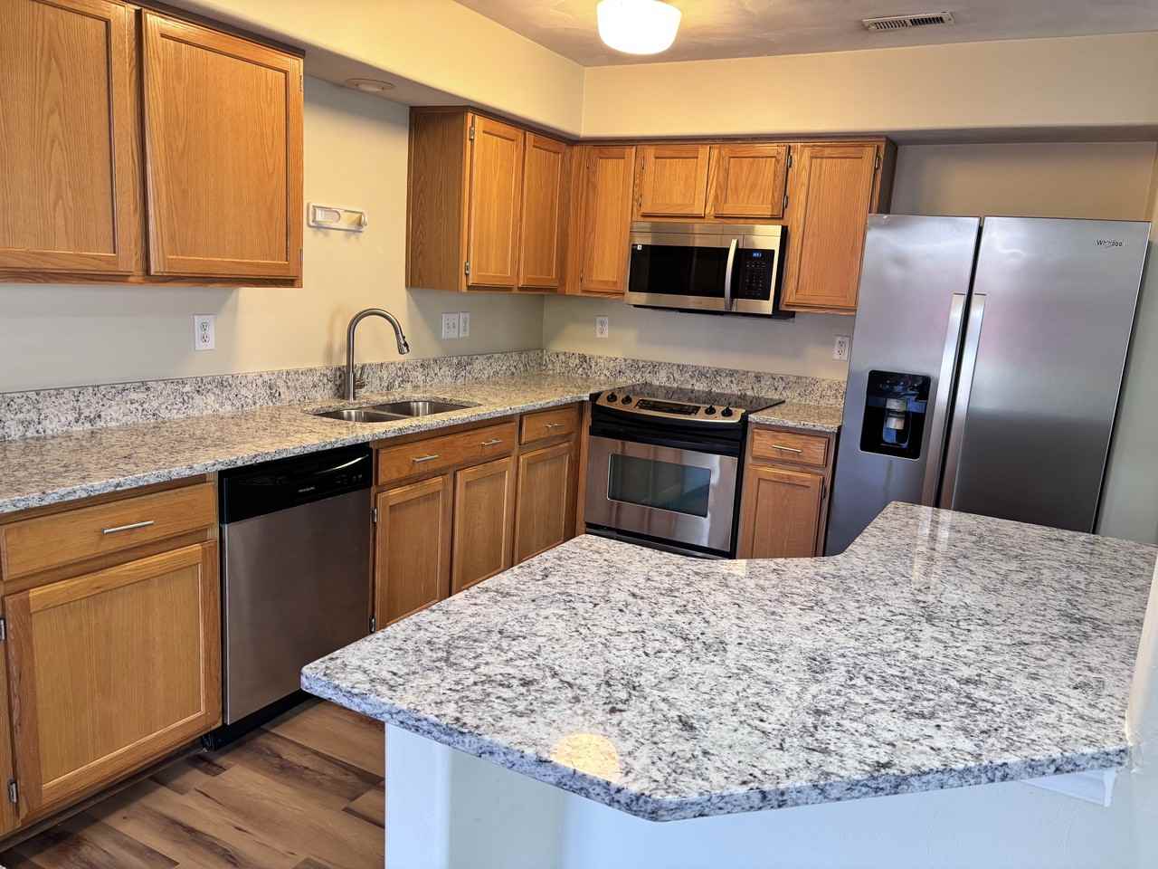 100 White Cedar Ln - Photo 3 of 30