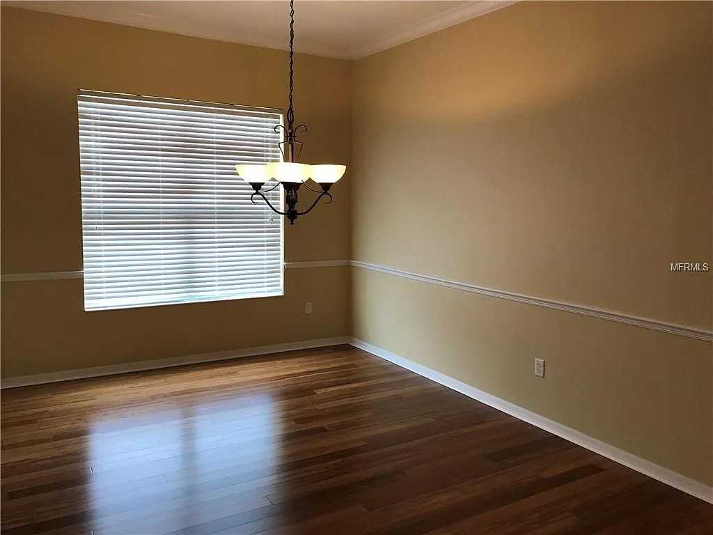 7730 Crescent Palm Dr - Photo 4 of 24