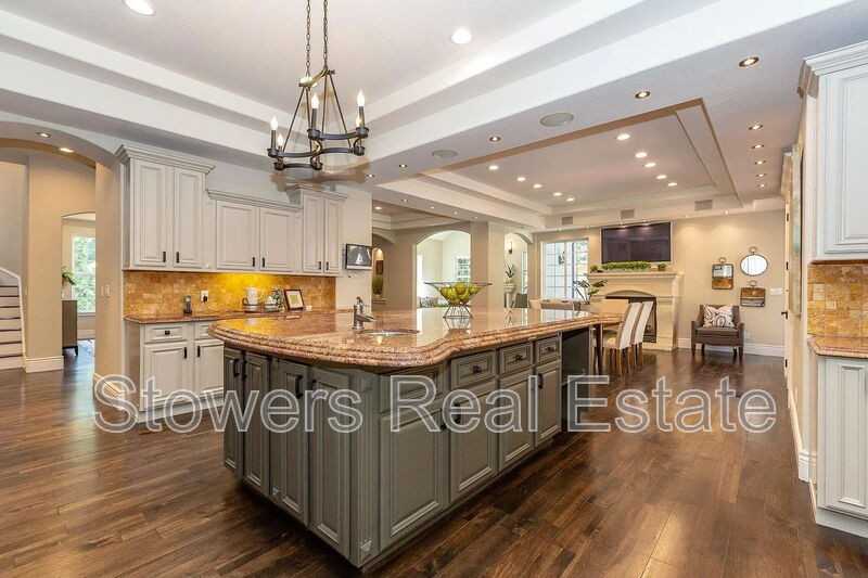705 Moraga Rd - Photo 2 of 34