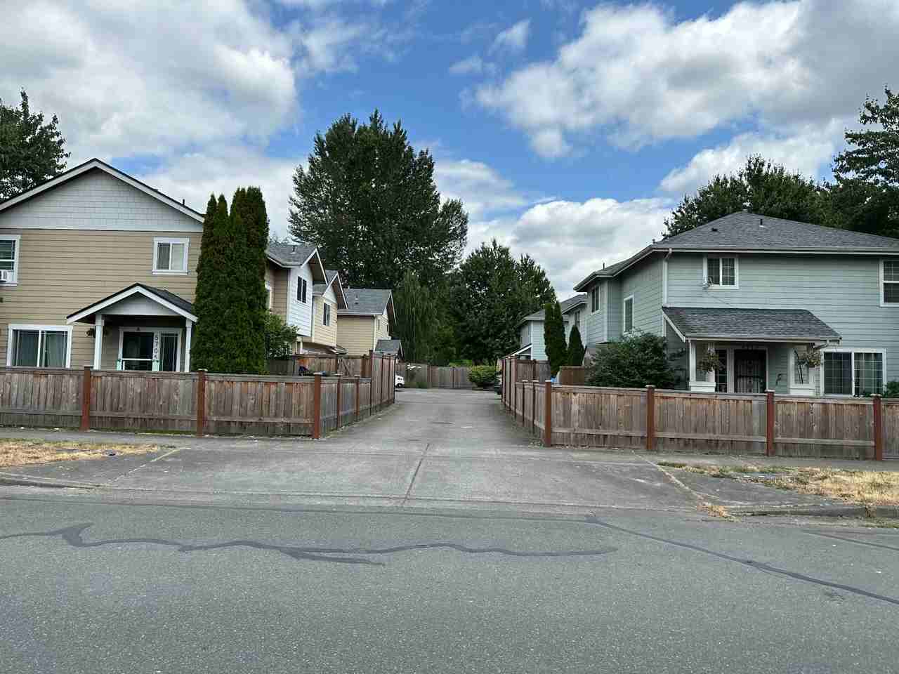 5705 Graham Ave #B - Photo 2 of 12