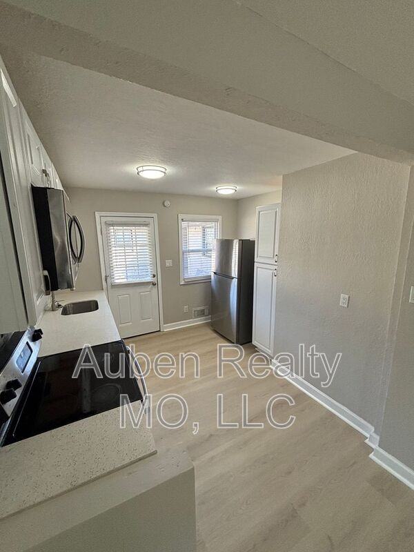 3143 Puckett Rd #740 - Photo 6 of 12