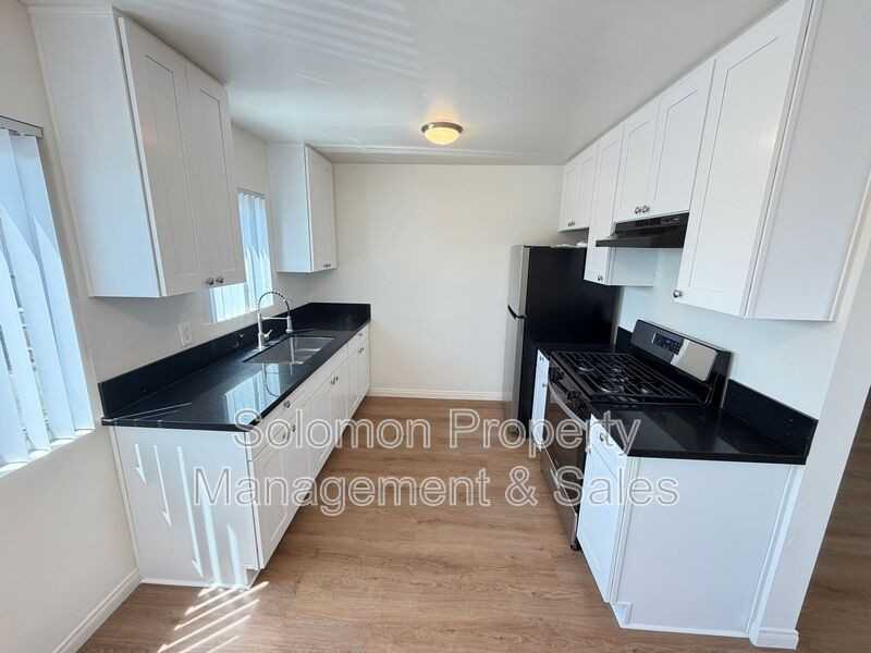 1311 Puls St #D - Photo 2 of 16
