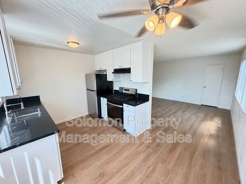 1311 Puls St #D - Photo 3 of 16