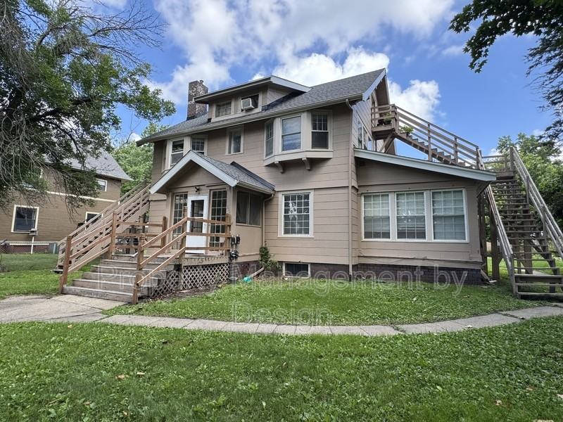 2931 Kingman Blvd - Photo 3 of 15