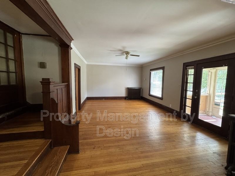 2931 Kingman Blvd - Photo 4 of 15
