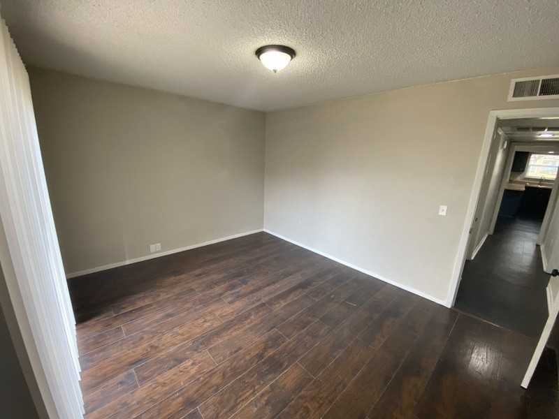 4811 Houghton Ave - Photo 5 of 14
