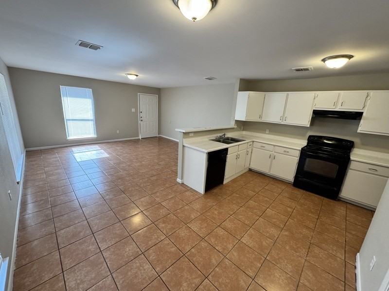 2969 Loving Ave - Photo 3 of 11