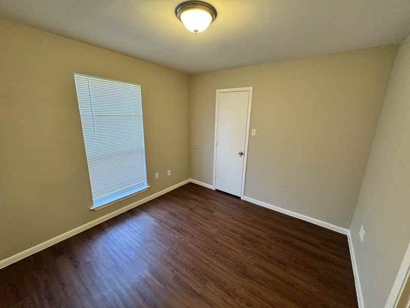 2969 Loving Ave - Photo 6 of 11