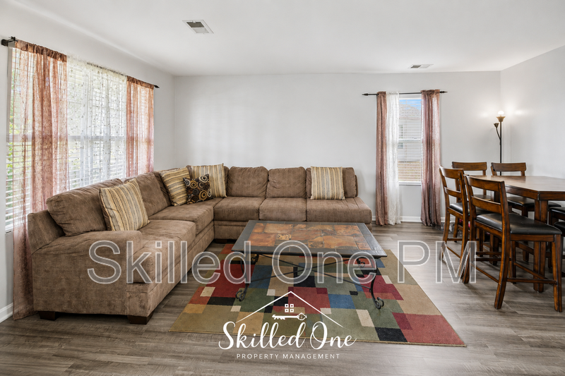 3914 Jack Pine Ct - Photo 3 of 15