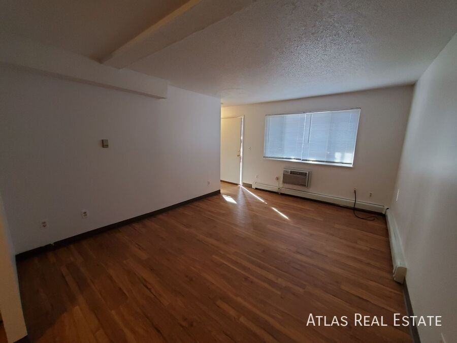 112 Rutgers Avenue - Photo 4 of 11
