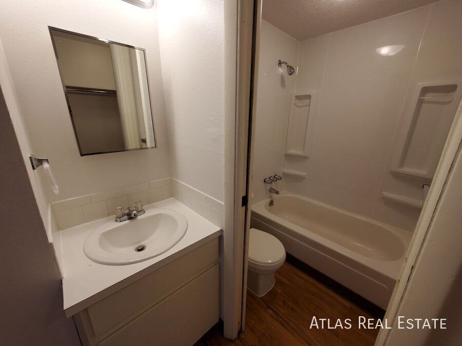 112 Rutgers Avenue - Photo 5 of 11