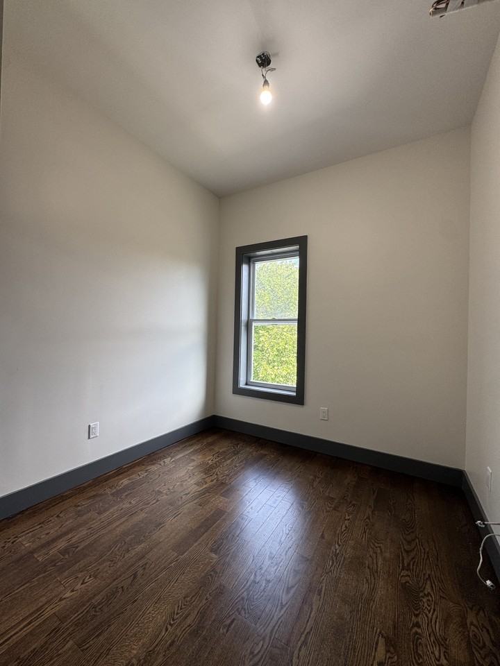 1197 Saint Marks Ave #2 - Photo 6 of 7