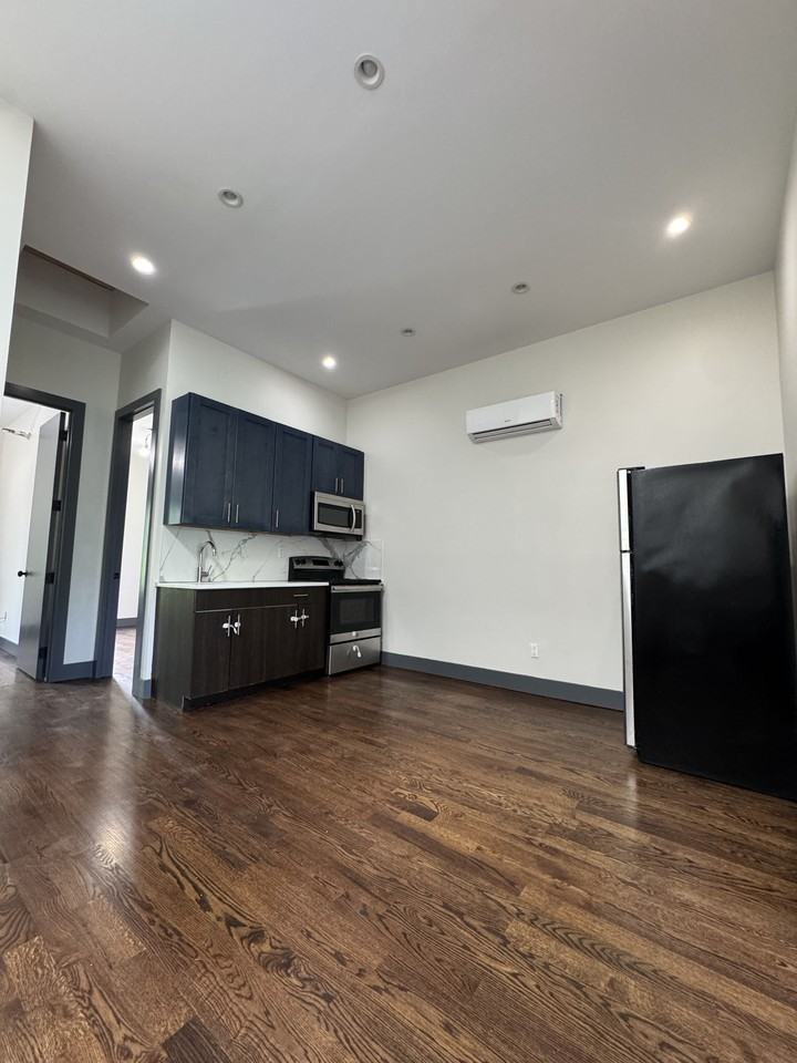 1197 Saint Marks Ave #2 - Photo 7 of 7