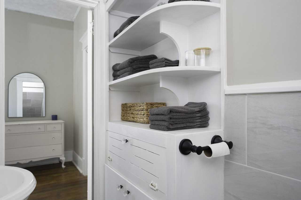 2040 Saint Charles Ave - Photo 5 of 29