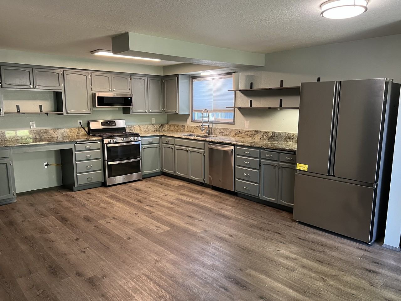 2571 Ermine St Se #NA - Photo 2 of 13