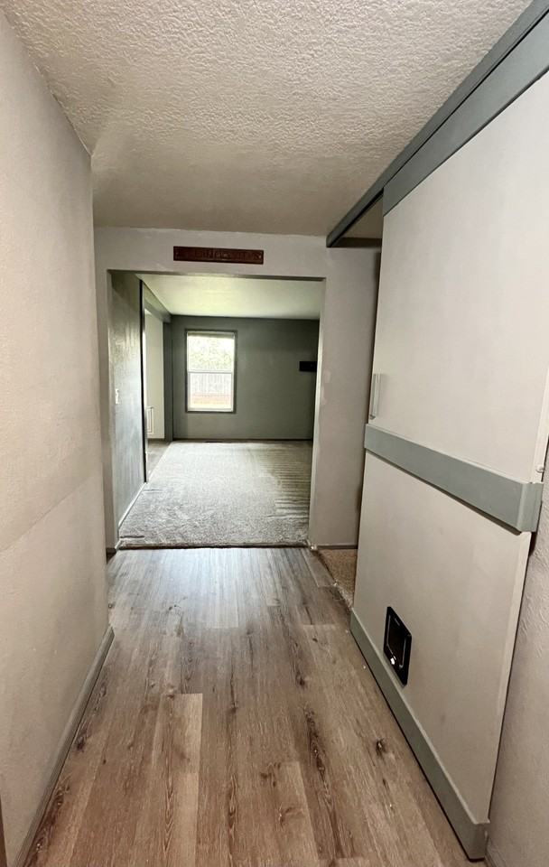 2571 Ermine St Se #NA - Photo 5 of 13