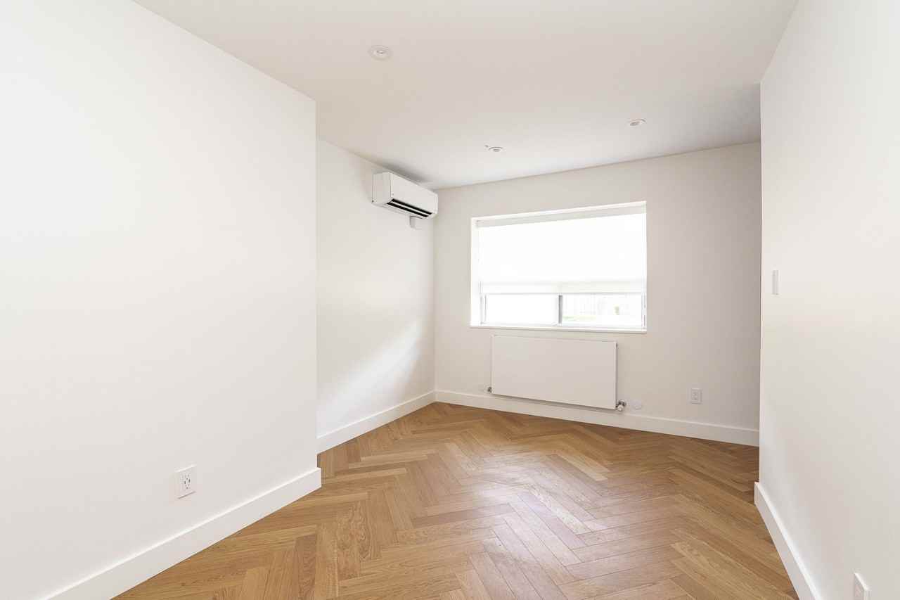1510 Bathurst Street - Photo 5 of 10