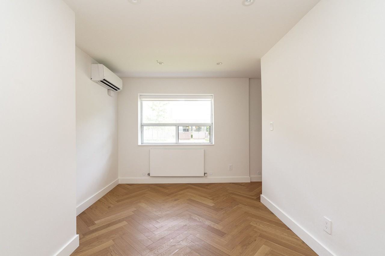 1510 Bathurst Street - Photo 6 of 10