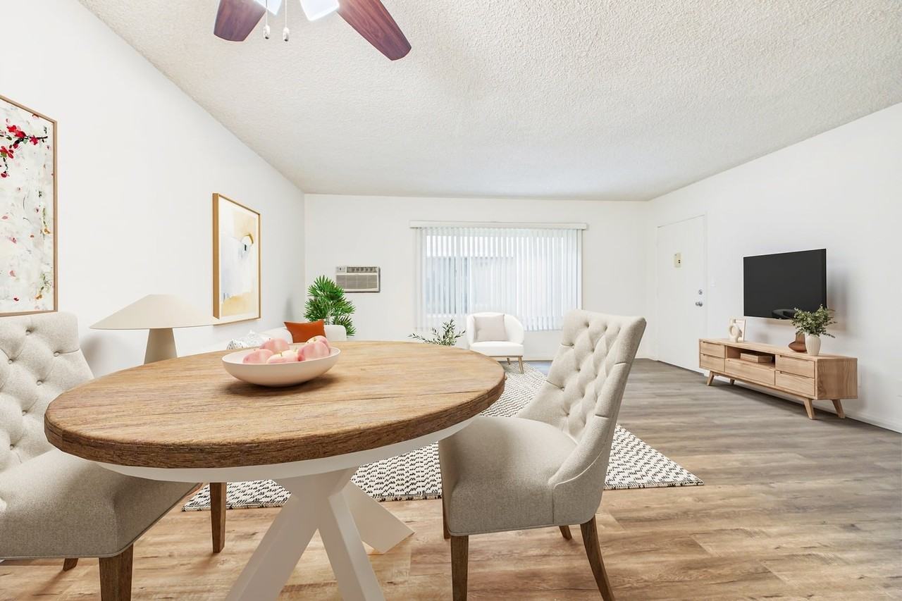 Buffalo Sherman Oaks Apartments - Photo 3 of 50