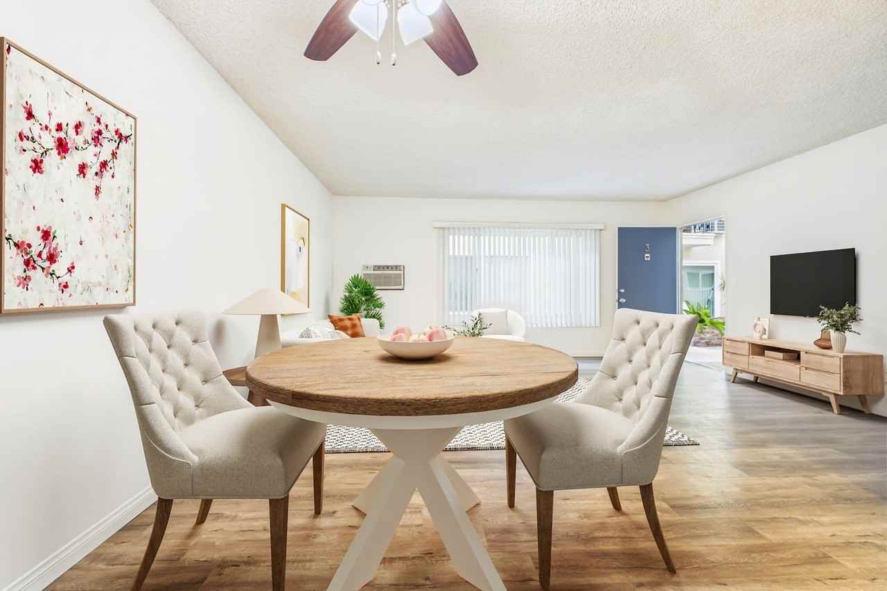 Buffalo Sherman Oaks Apartments - Photo 4 of 50