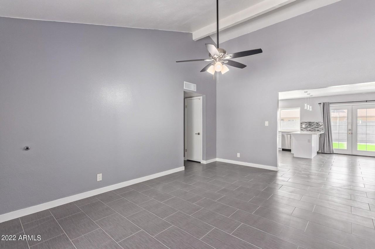 3210 N Jay St - Photo 5 of 40