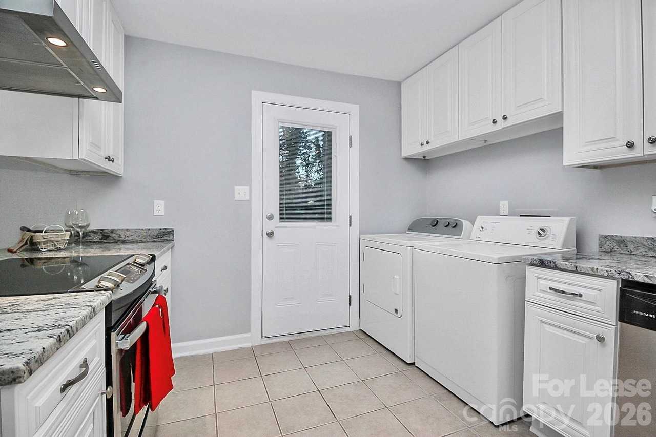 4743 Old Woods Rd - Photo 7 of 27