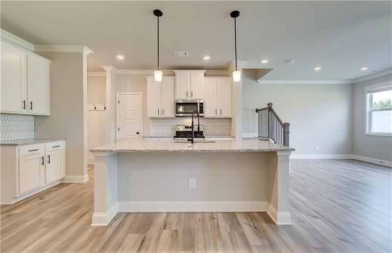 4654 Cypress Landing Way - Photo 4 of 23
