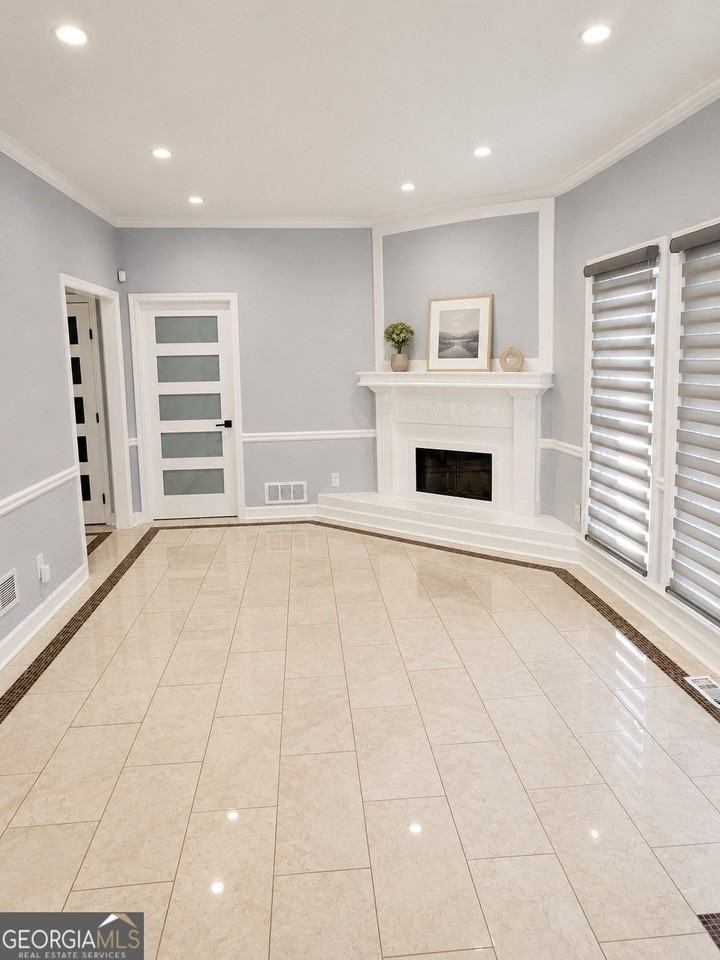 952 Bridgegate Dr Ne - Photo 3 of 17