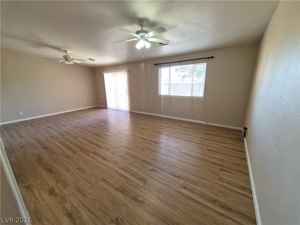 1481 S Dandelion St #3 - Photo 3 of 14
