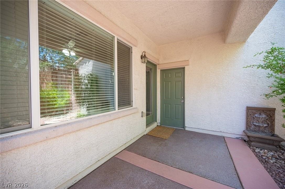 10474 Howling Coyote Ave - Photo 4 of 50