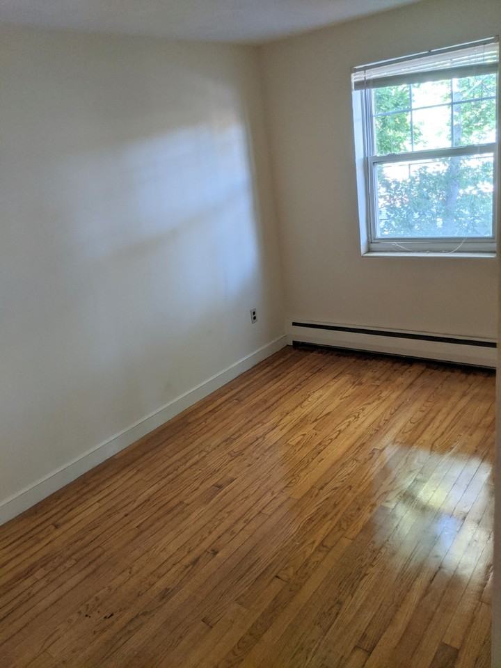 24 Grove Street #12 - Photo 5 of 7