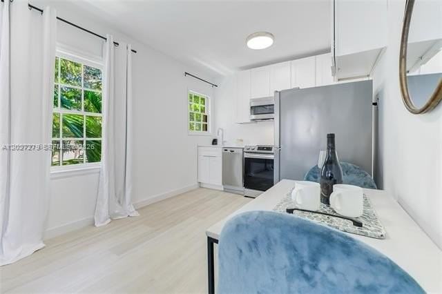 421 75th St #4 - Photo 3 of 26