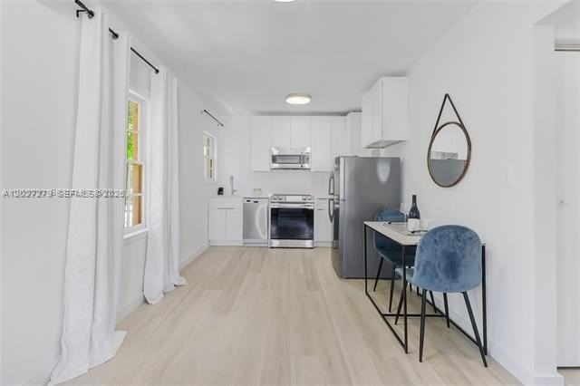 421 75th St #4 - Photo 6 of 26