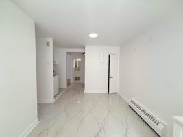 featured image of 4210 Rue Saint-Zotique E