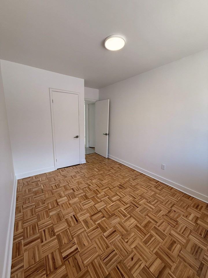 4210 Saint-Zotique - Photo 4 of 8