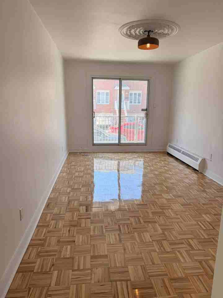 4210 Saint-Zotique - Photo 5 of 8