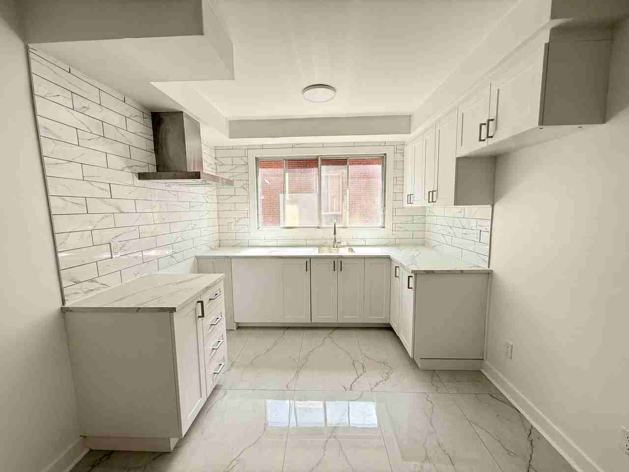 4210 Saint-Zotique - Photo 7 of 8