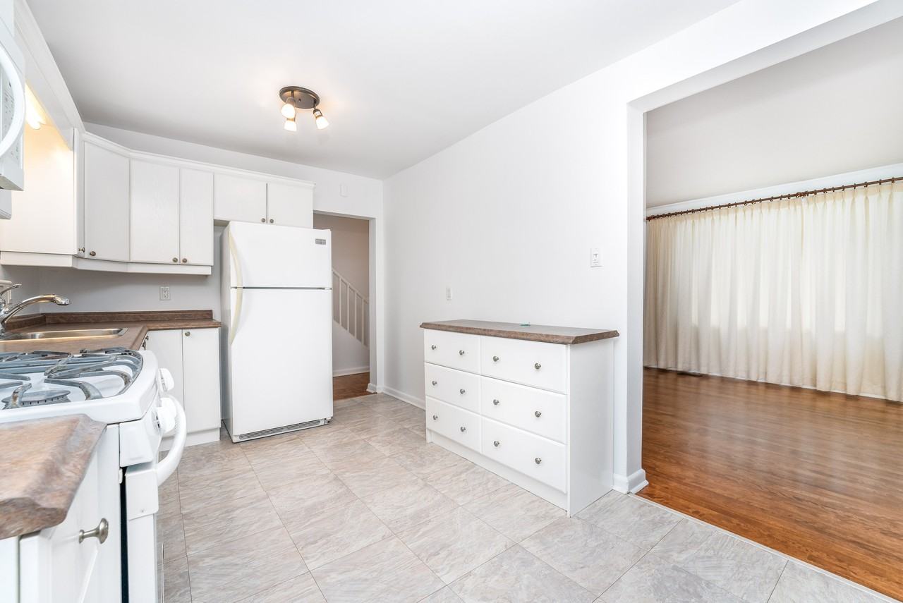 939 Weston Drive - Photo 3 of 20