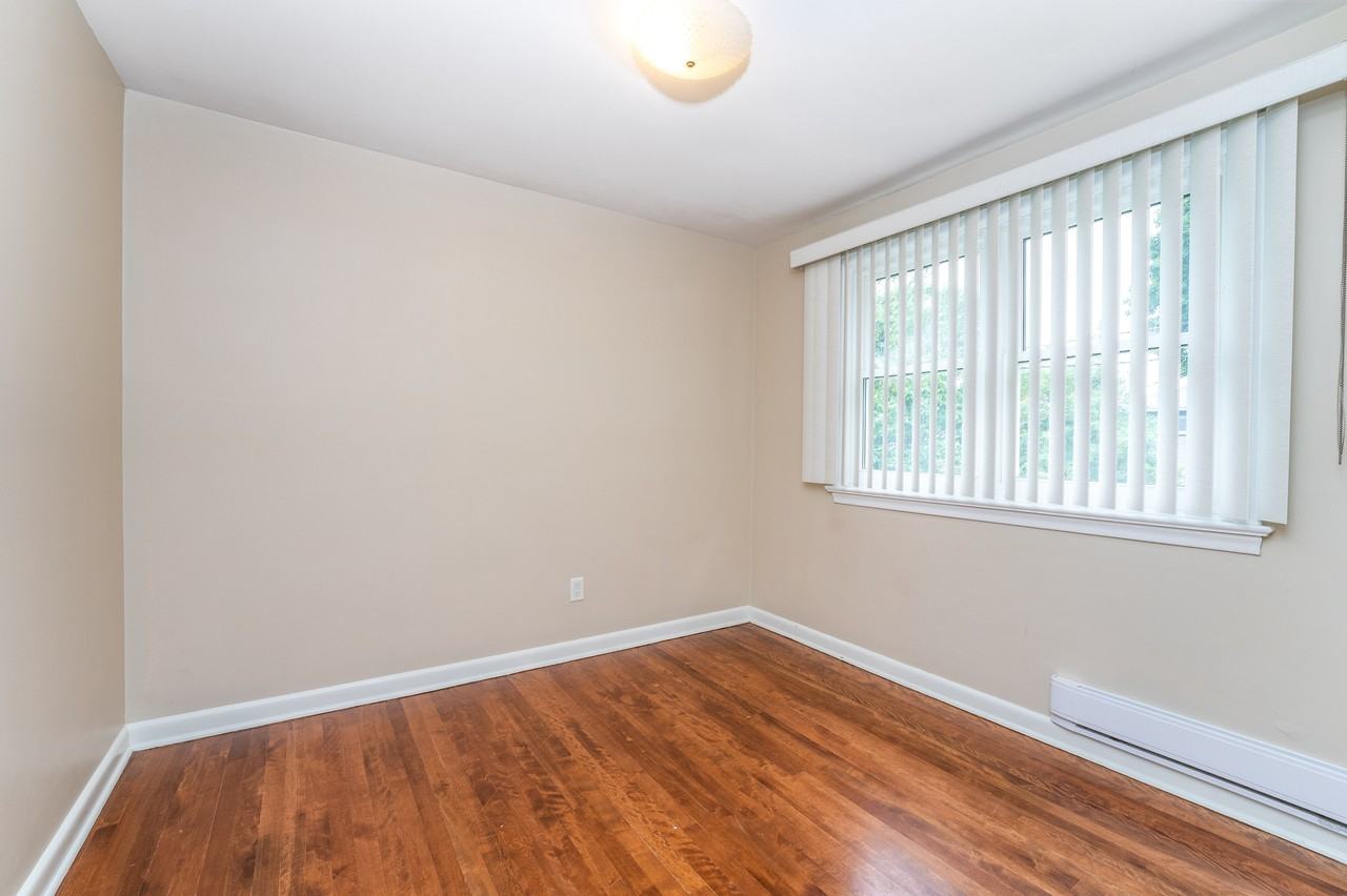 939 Weston Drive - Photo 7 of 20