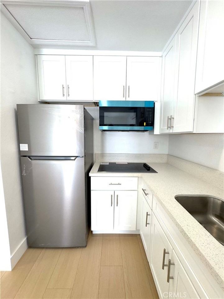 3809 Carol Dr #C - Photo 5 of 9