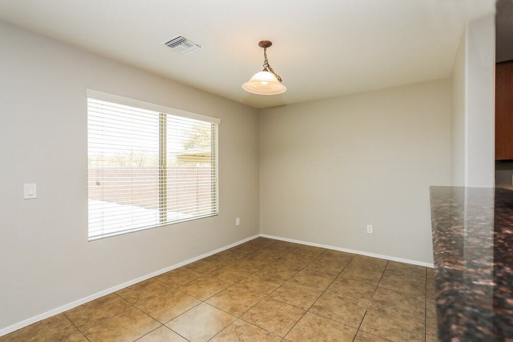 868 W Calle Arroyo Norte - Photo 7 of 17