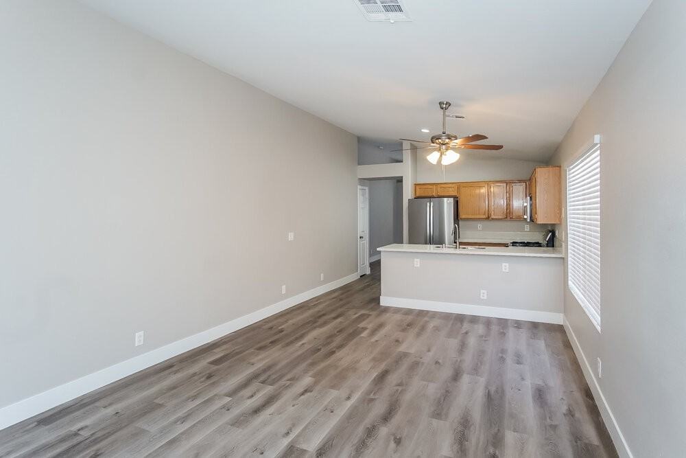 9412 Morehouse Pl - Photo 6 of 16