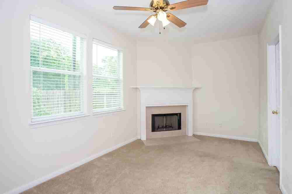 1907 Doliver Cir - Photo 2 of 17