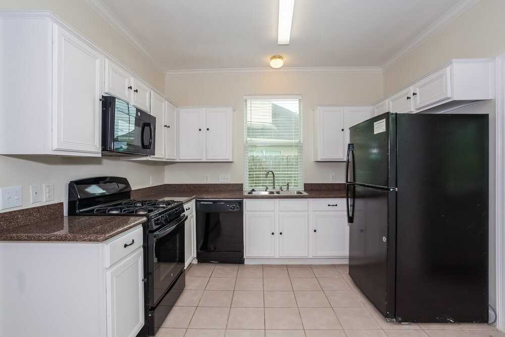 1907 Doliver Cir - Photo 6 of 17