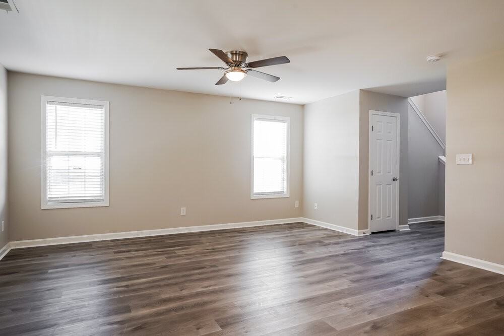 3206 Hayling Dr - Photo 4 of 17