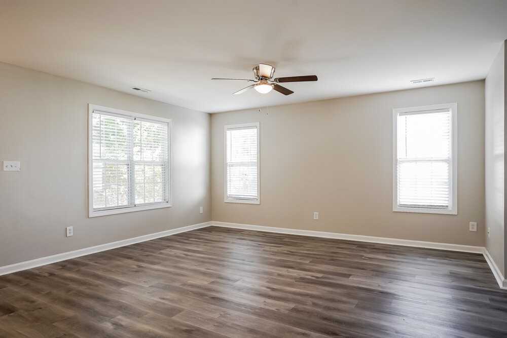 3206 Hayling Dr - Photo 6 of 17