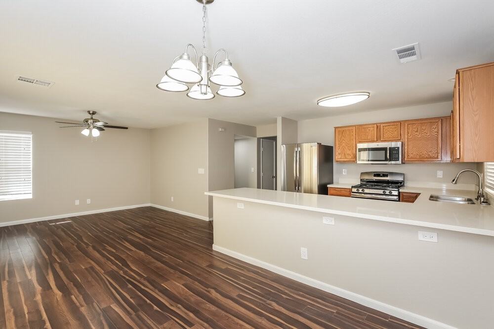 5005 Glittering Star Ct - Photo 6 of 17