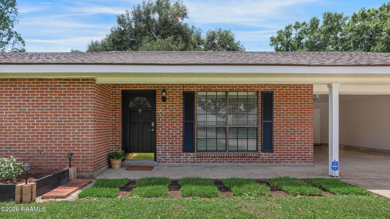 118 Village Green Dr - Photo 3 of 23